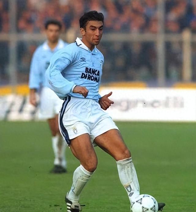 知名球星的惊艳表现让人大开眼界，令人期待未来对决！的简单介绍